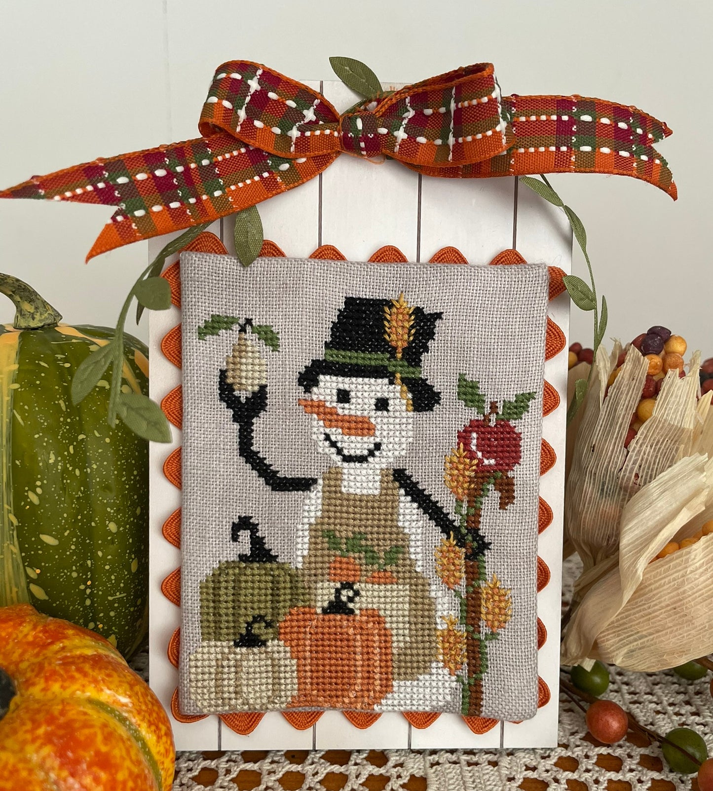 The Pumpkins' Snowman - Mani Di Donna
