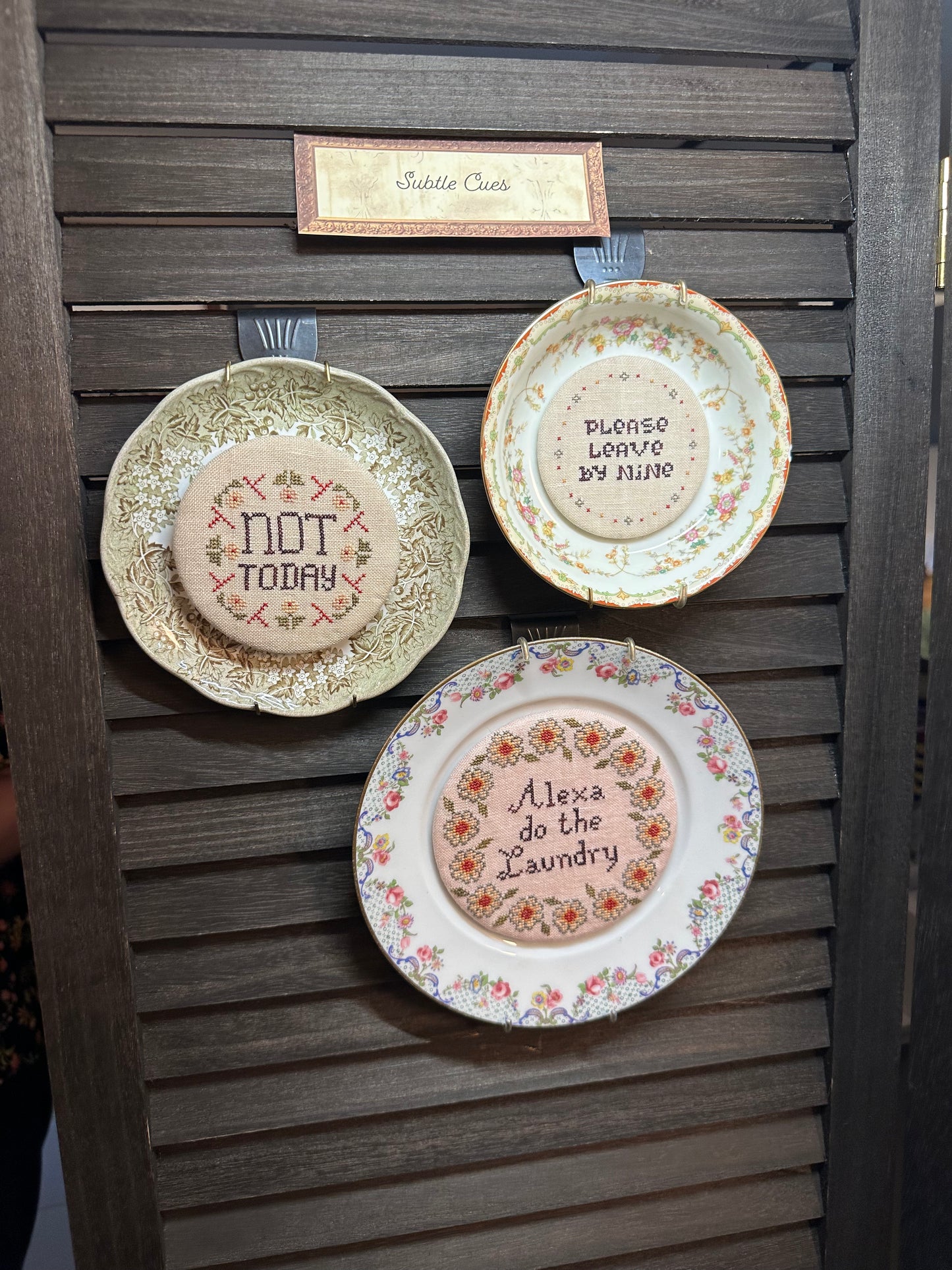 Subtle Clues - Heartstring Samplery - Plate-itudes