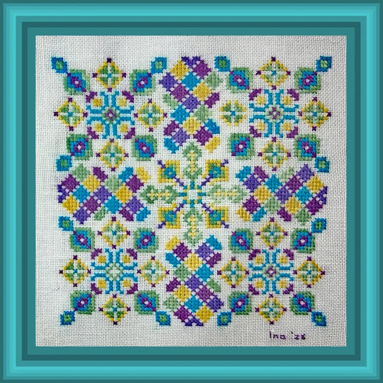 Prism Interlace - Tempting Tangles