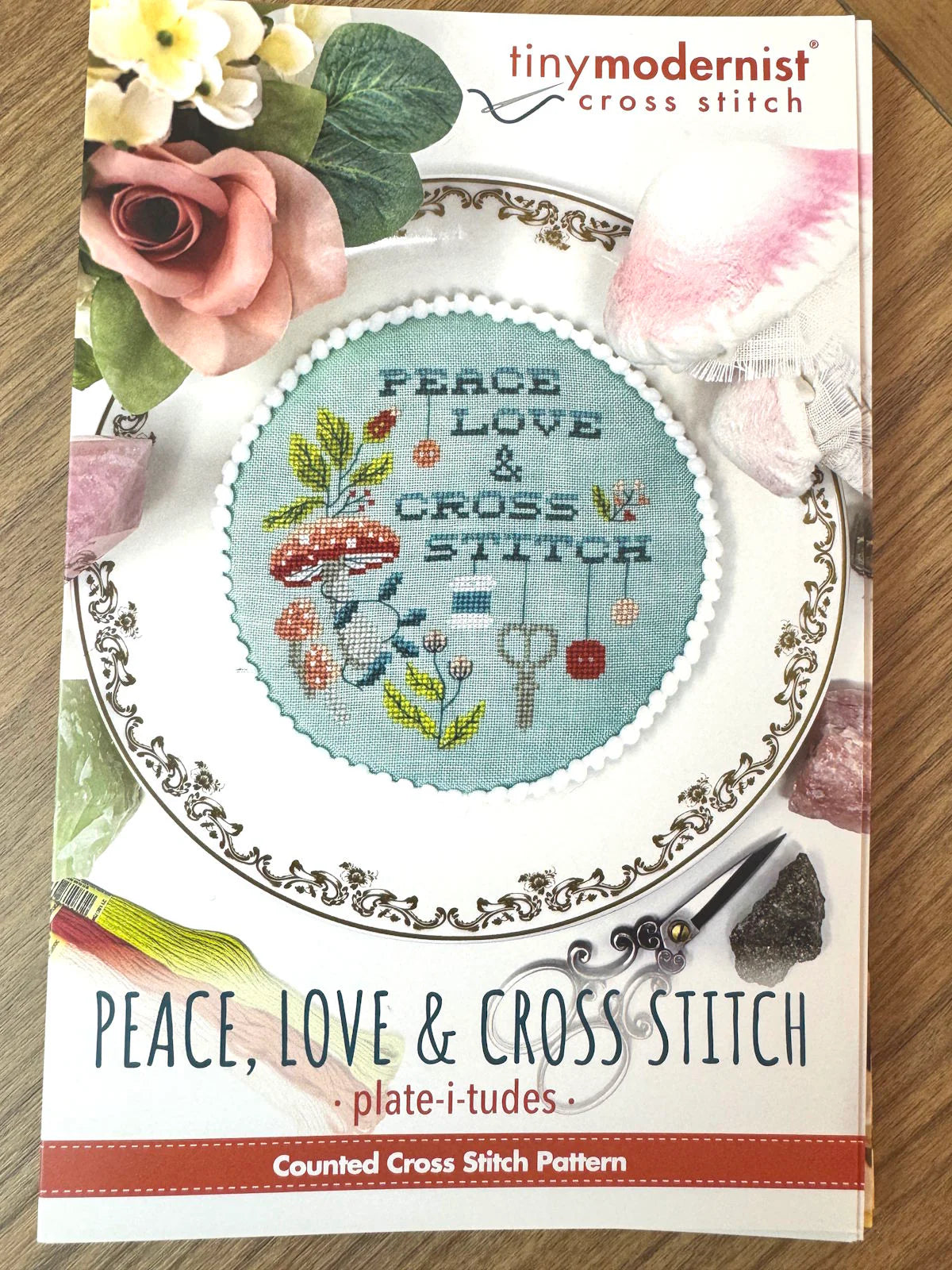 Peace, Love, & Cross Stitch - Tiny Modernist - Plati-tiude