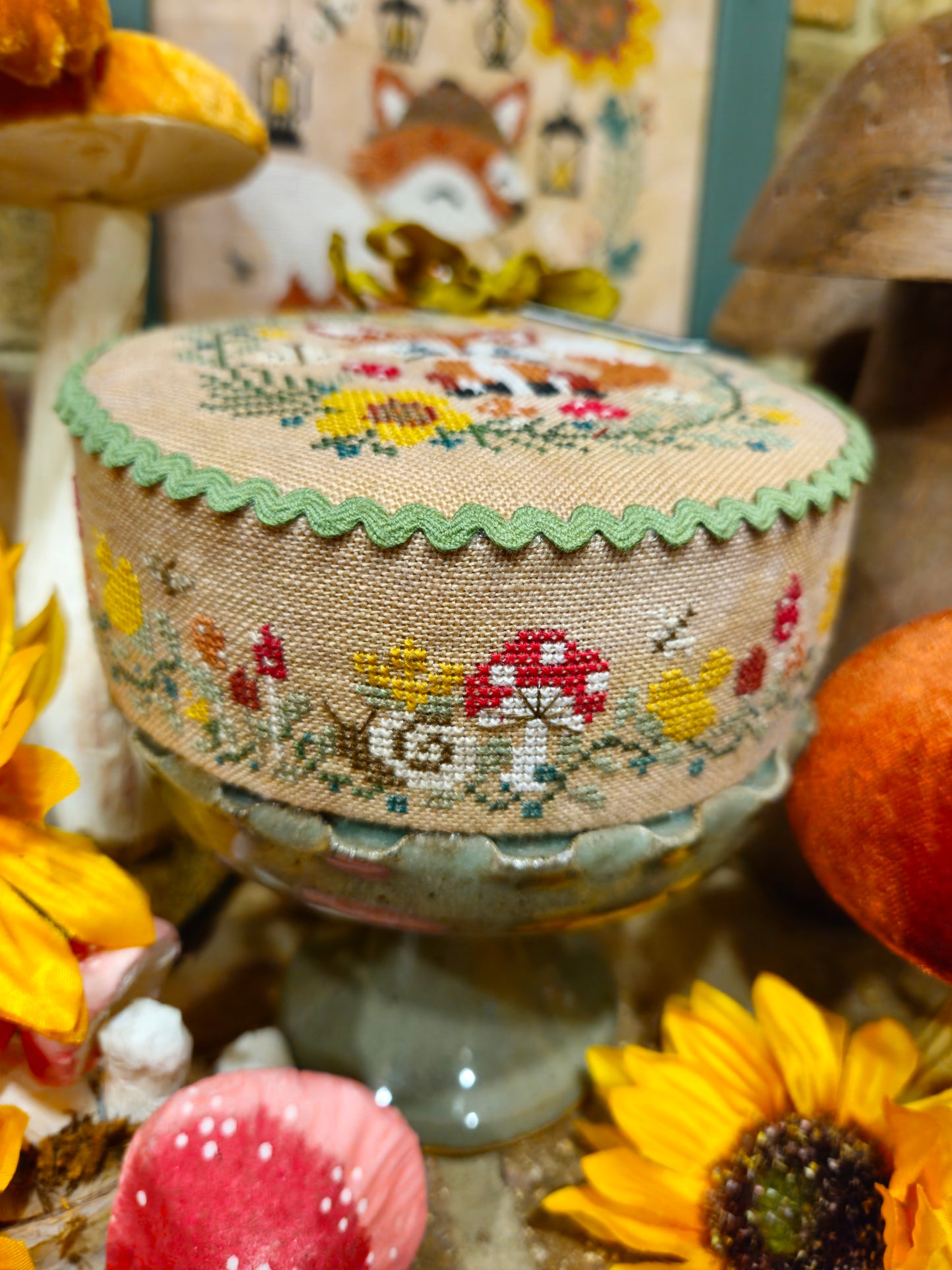 Pin Drum Shorties Month #9 - Fox - Quaint Rose Needlearts