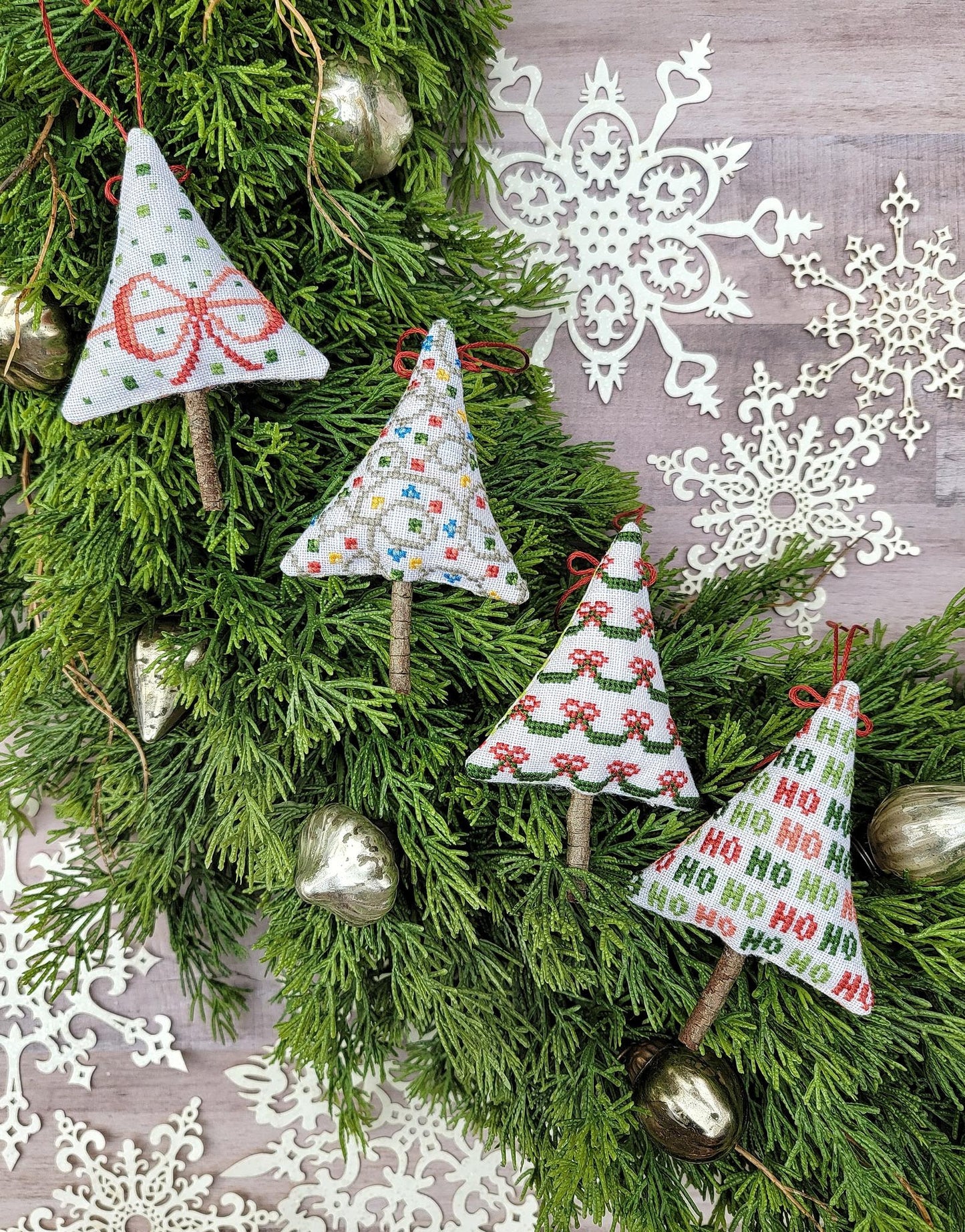 Festive Mini Trees - Hello from Liz Matthews