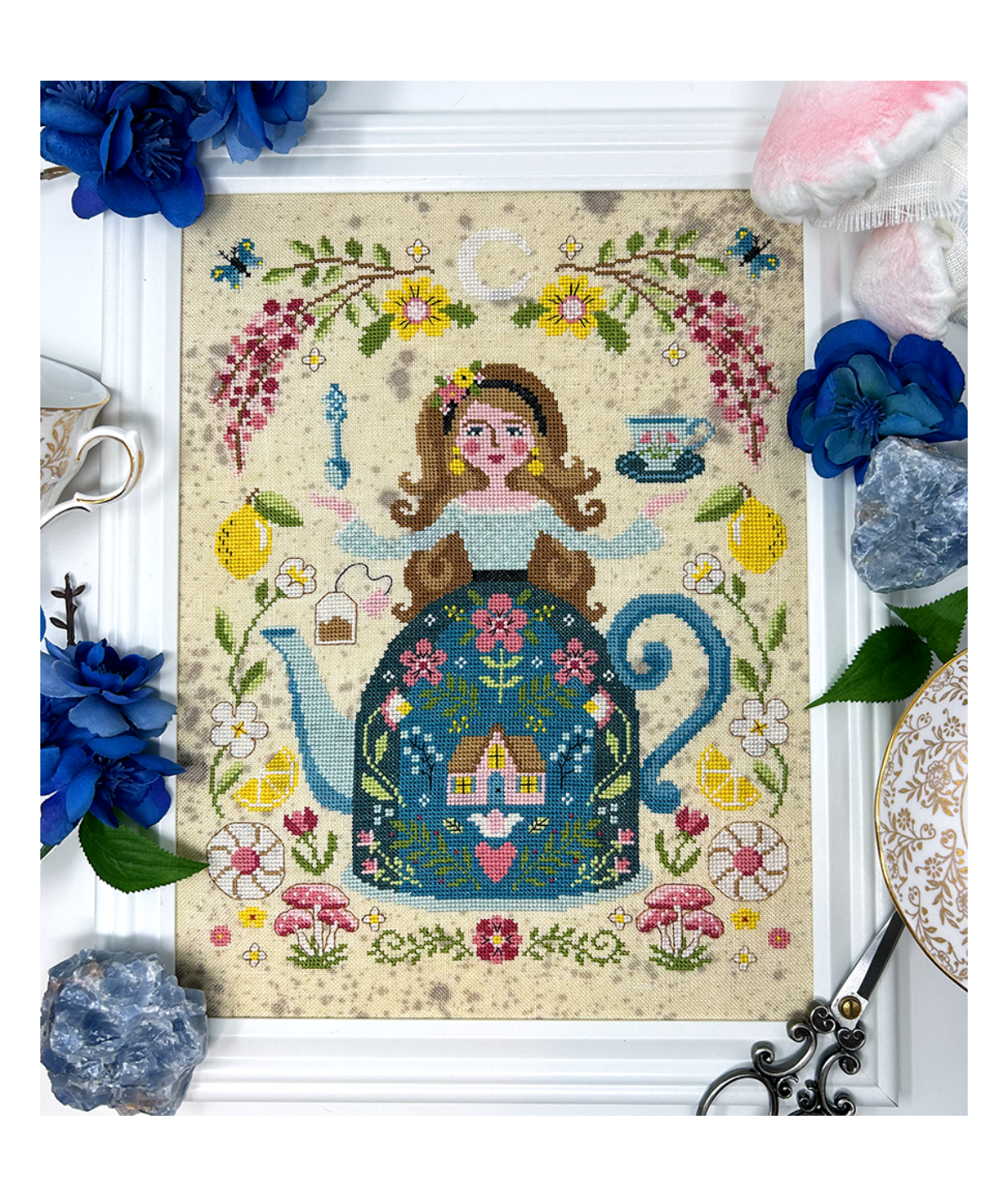 The Tea Goddess - Tiny Modernist