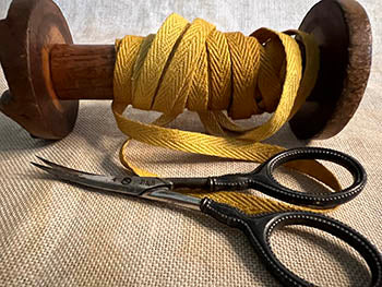Honey Whiskey 1/4" Twill Tape - 3 yards - Dames of the Needle