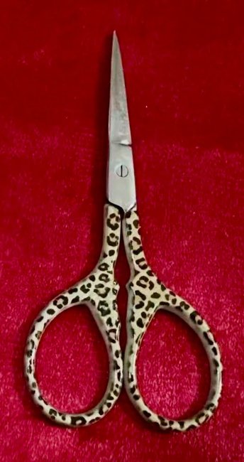 3.5" Leopard Print Scissors
