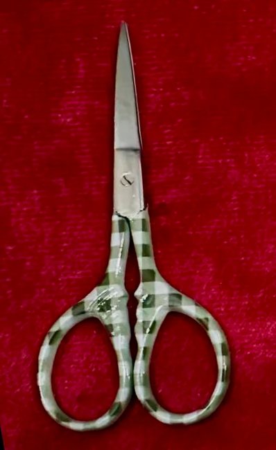 3.5" Gingham Print Scissors