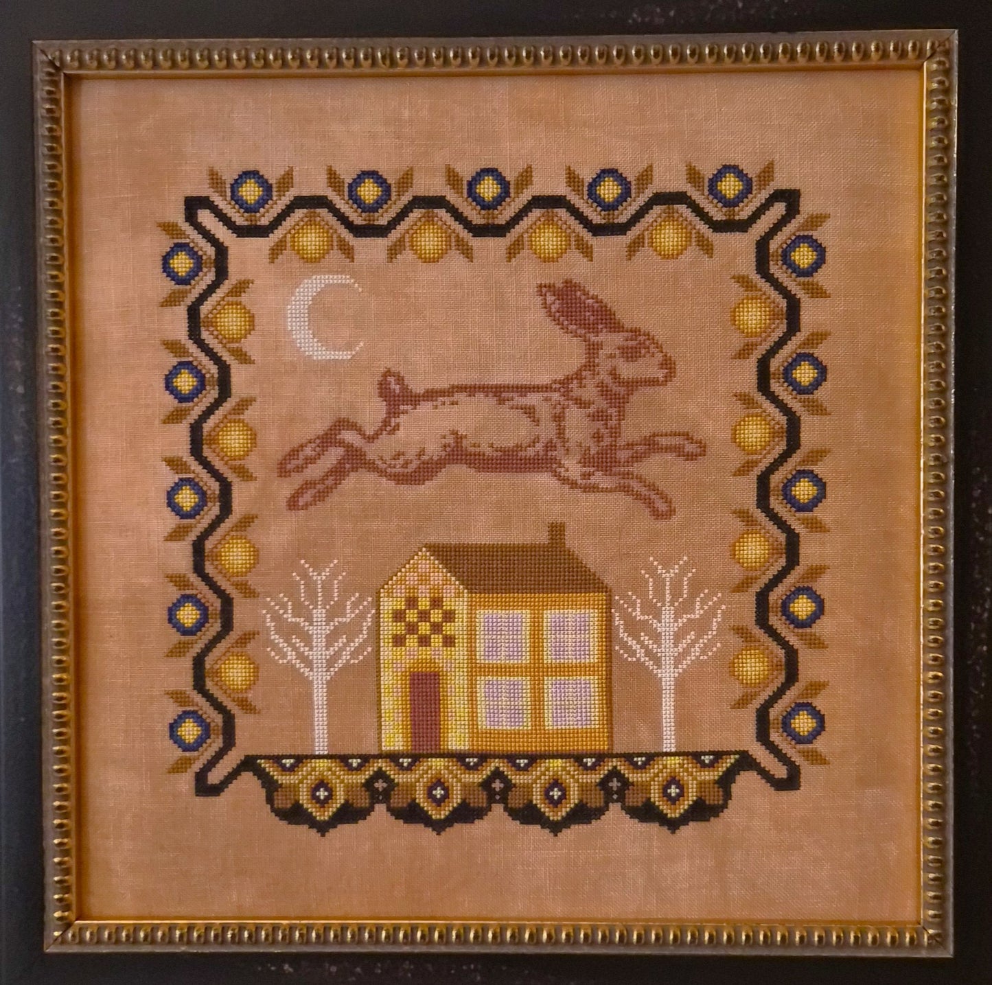 Haunting Hare - The Artsy Housewife