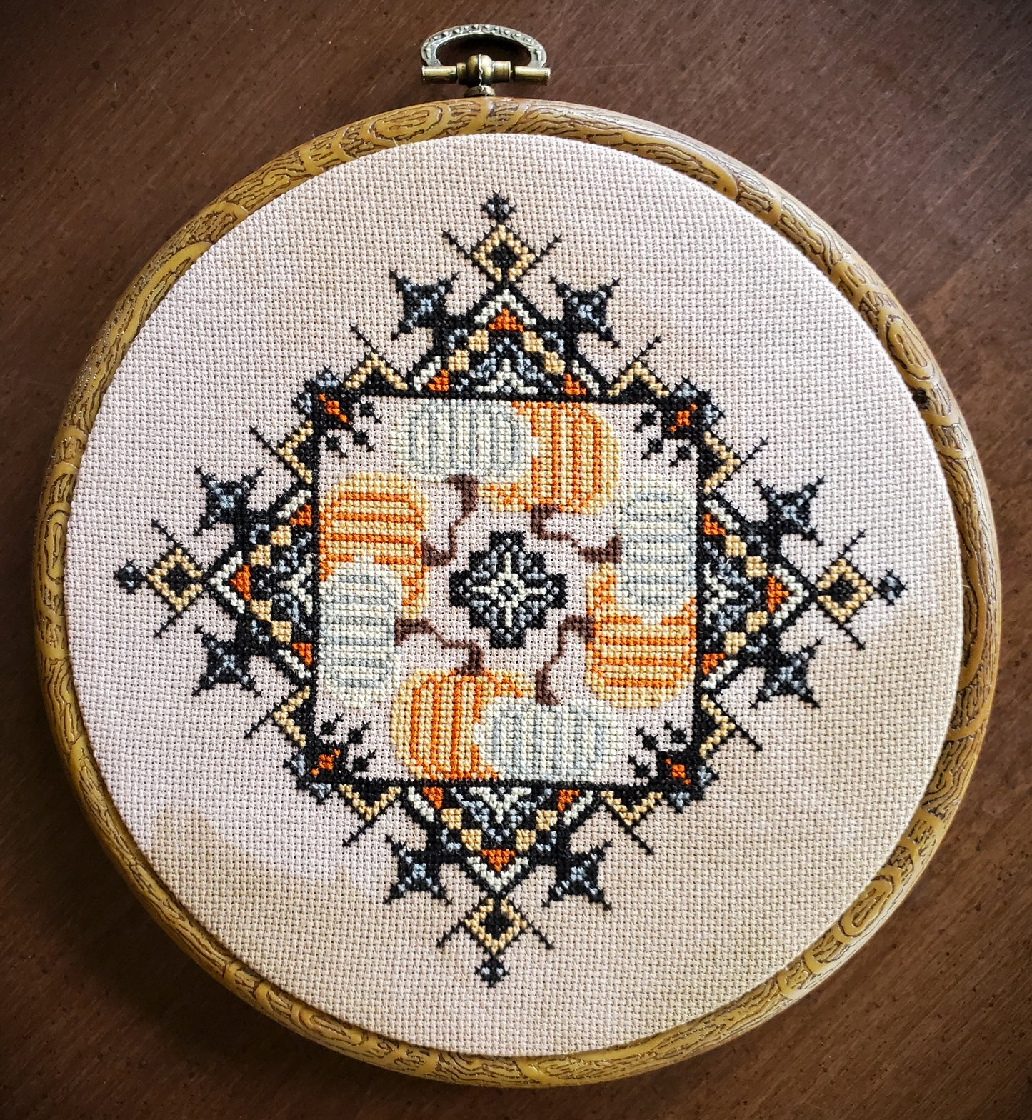 Hey Pumpkin! - The Artsy Housewife