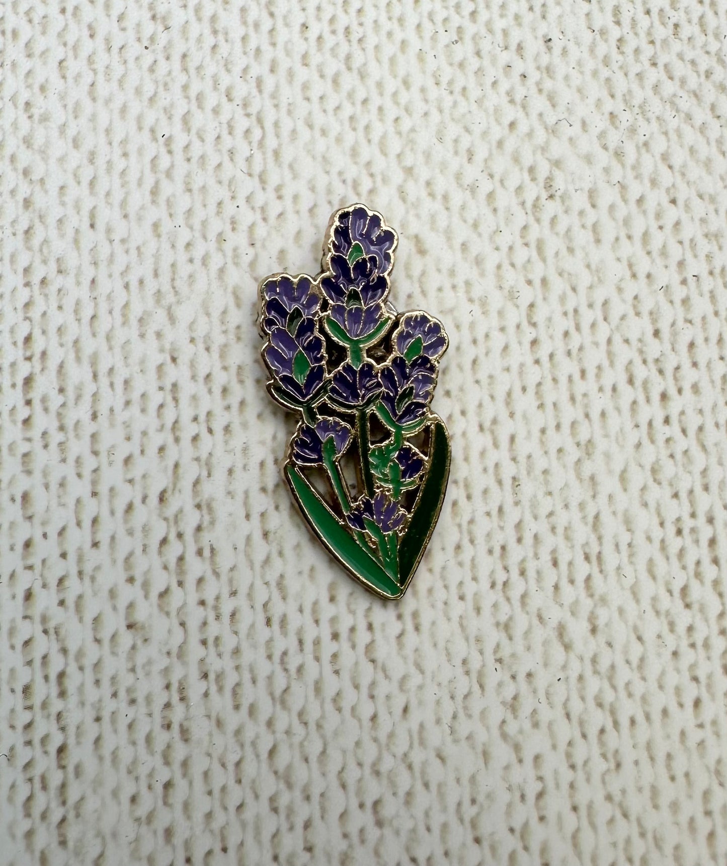 Lavender Needle Minder