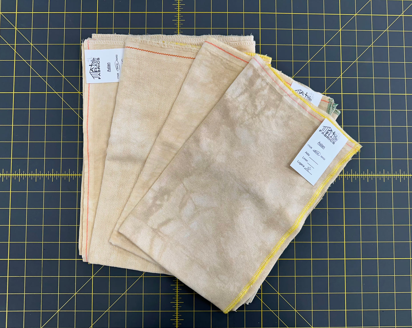 28ct Lugana - Aslan - Atomic Ranch