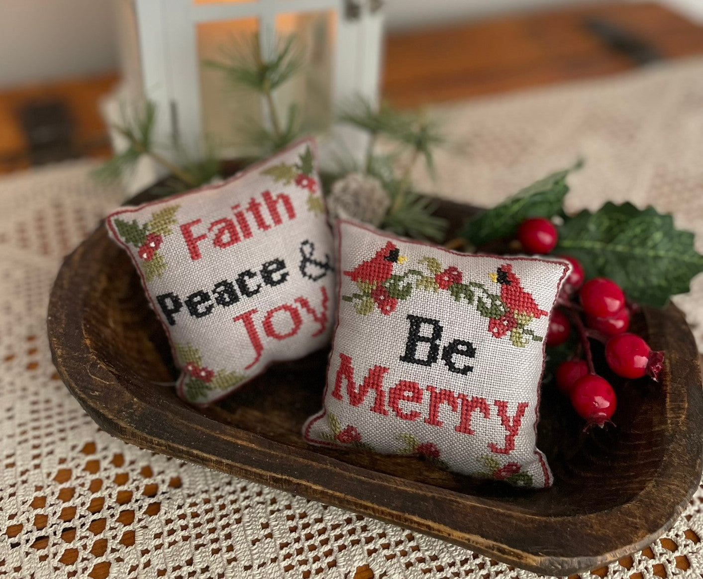 Merry & Faith Pillows - Mani Di Donna