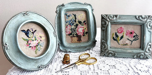 Les Petites Floralies - Running with Needles & Scissors