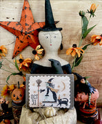 Hello Halloween Book - Teresa Kogut