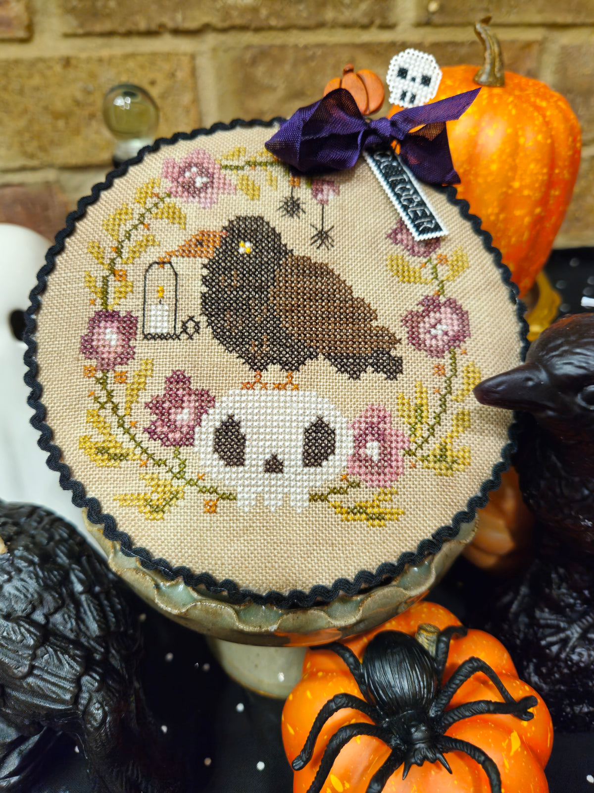 Pin Drum Shorties Month #10 - Crow - Quaint Rose Needlearts