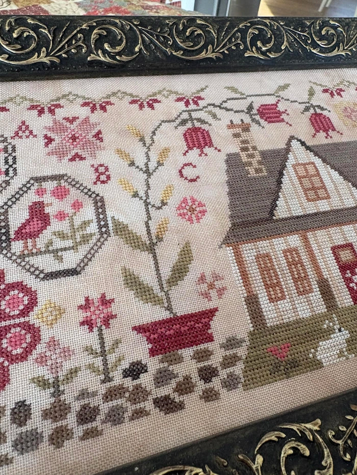 Quaker Farmhouse - Pansy Patch