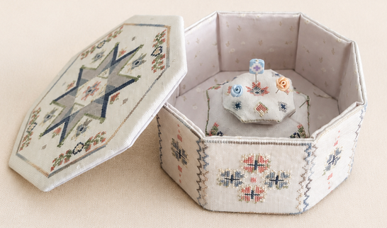 Quaker Star Sewing Box - MTV Designs