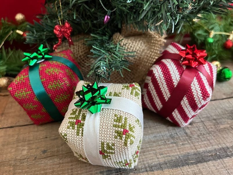 Three Presents - Small Cube Series - Ladybug Stitches
